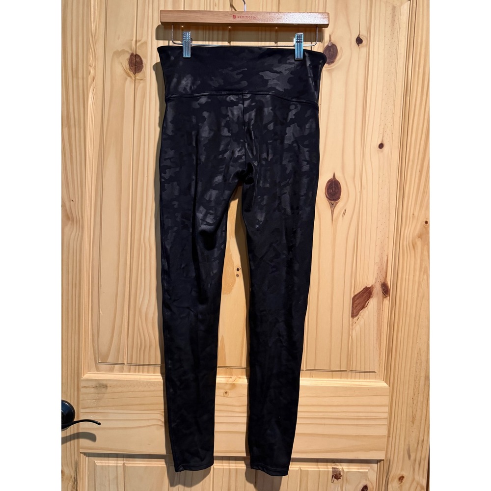 Spanx Camo Leggings Black Camo High Rise Shaping Large L‎ 20240R - Picture 2 of 8
